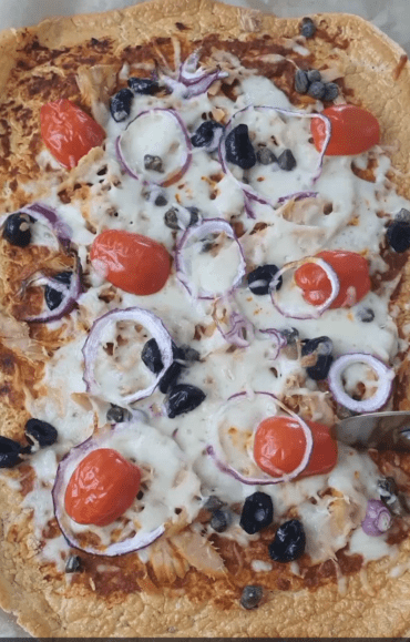 Low-Calorie and High-Protein Fat Loss Cloud Tuna Pizza
