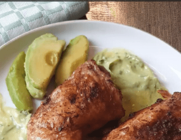 Easy Crispy Air-Fried Chicken with Avocado Sauce